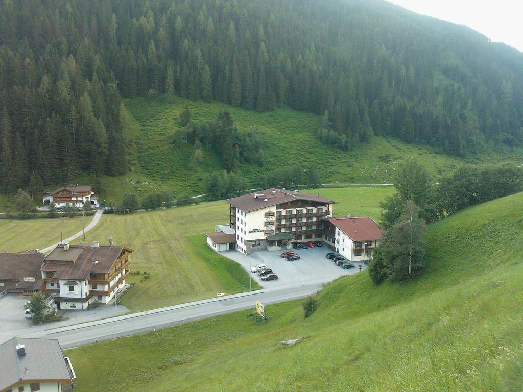 Hotel Kirchlerhof 턱스 외부 사진